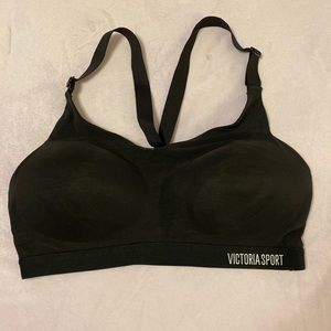 Victoria’s Secret Sports bra large